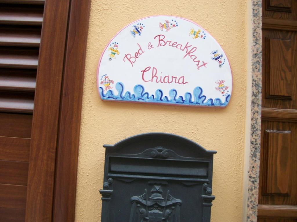 Bed&Breakfast Chiaraオルビア エクステリア 写真