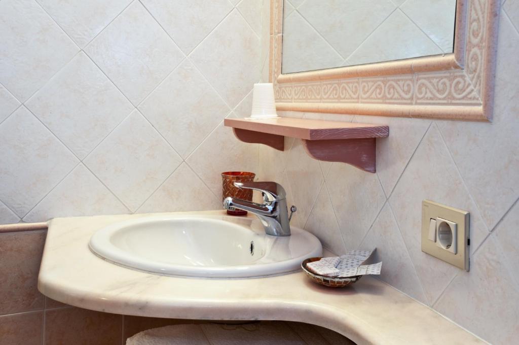 Bed&Breakfast Chiaraオルビア 部屋 写真