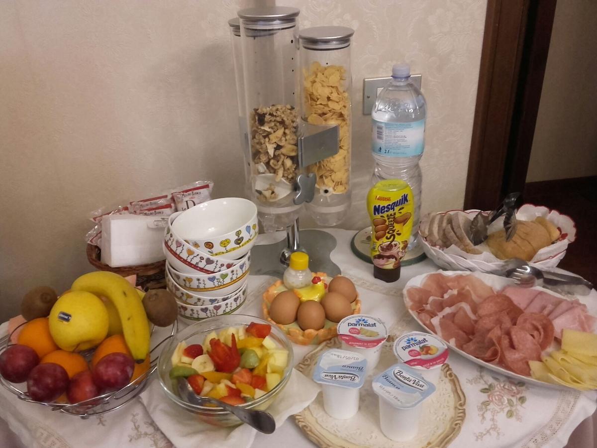 Bed&Breakfast Chiaraオルビア エクステリア 写真
